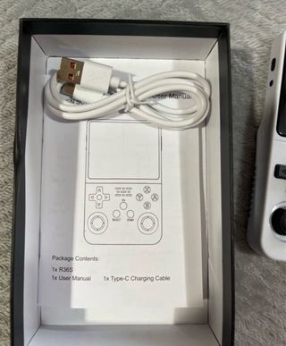 Consola Retro R36S Blanca