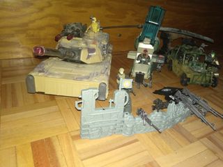 Lote juguetes militares