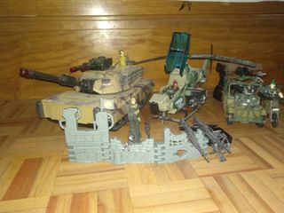Lote juguetes militares