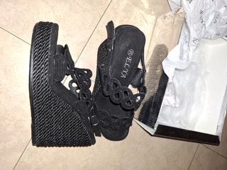 Sandalias cuña ELCIA negras 38
