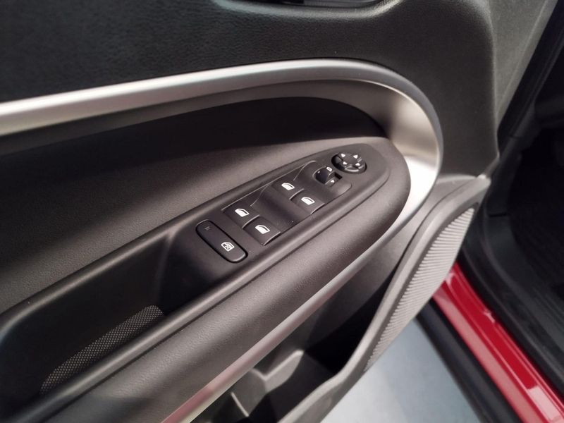 Jeep Avenger BEV Altitude 2023, foto 16