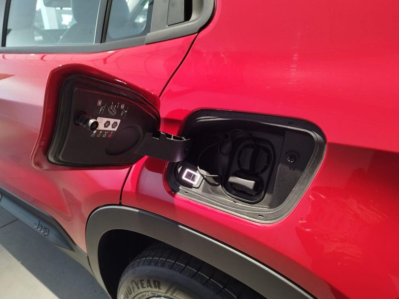 Jeep Avenger BEV Altitude 2023, foto 18