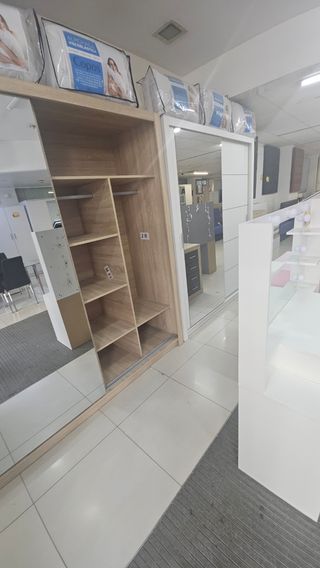 Armarios madera 27

0€