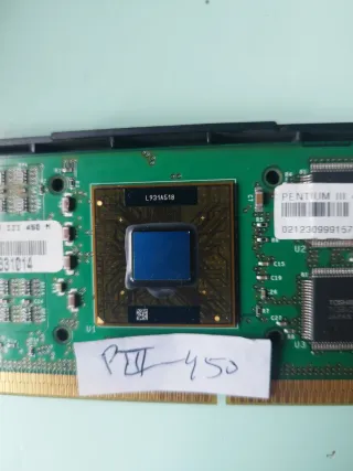 4 Intel Pentium III FUNCIONAN perfectamente.