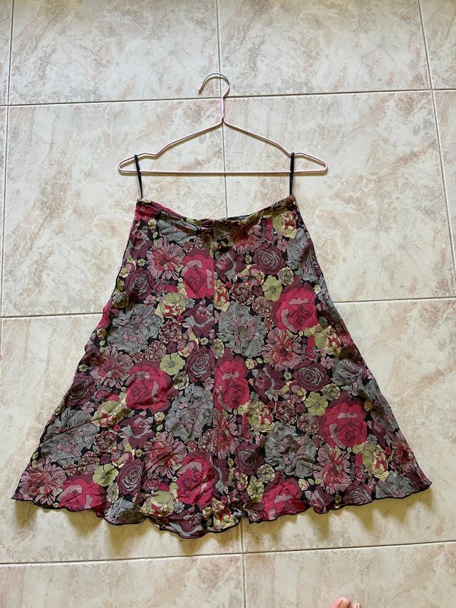 Falda floral midi vintage