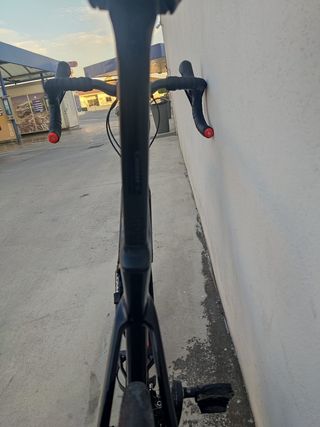 Bicicleta carretera carbono Spezialiced roubeix