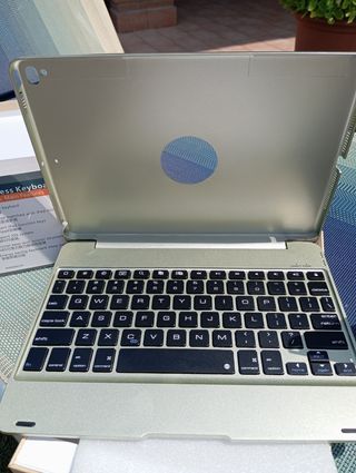Cover+Tastiera Bluetooth iPad