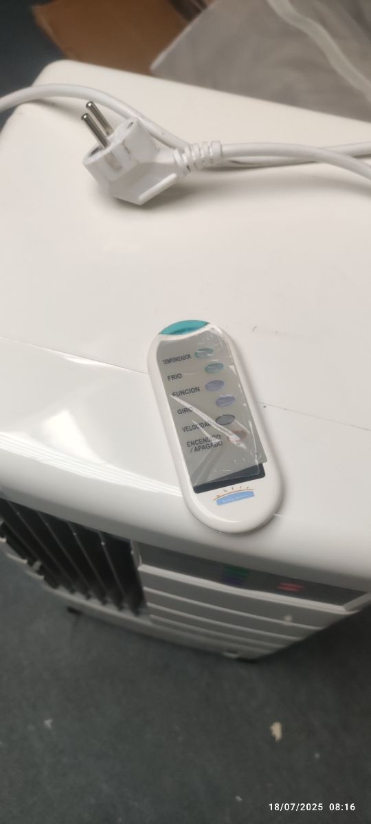 Ventilador columna blanco