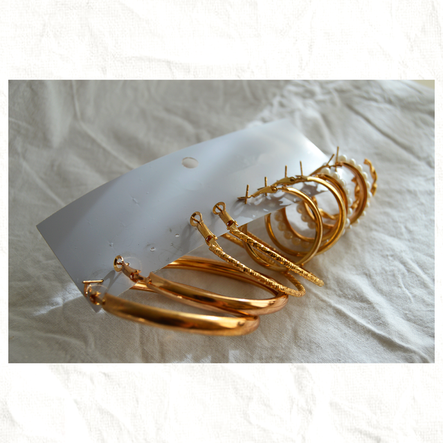 Aretes dorados Shein - 6 pares
