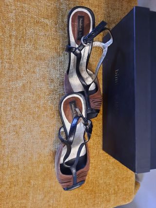 Sandalias Bimba & Lola Marrón-Negras