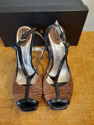 Sandalias Bimba & Lola Marrón-Negras