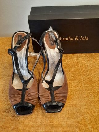 Sandalias Bimba & Lola Marrón-Negras