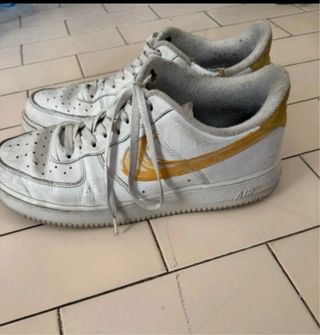 Nike Air Force 1 bianche e oro