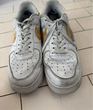 Nike Air Force 1 bianche e oro