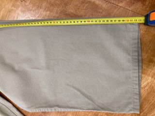 Pantalones beige de la marca GUESS Talla 36