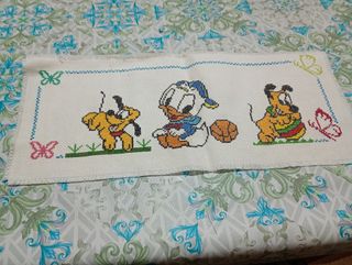 Cuadro bordado Mickey Mouse