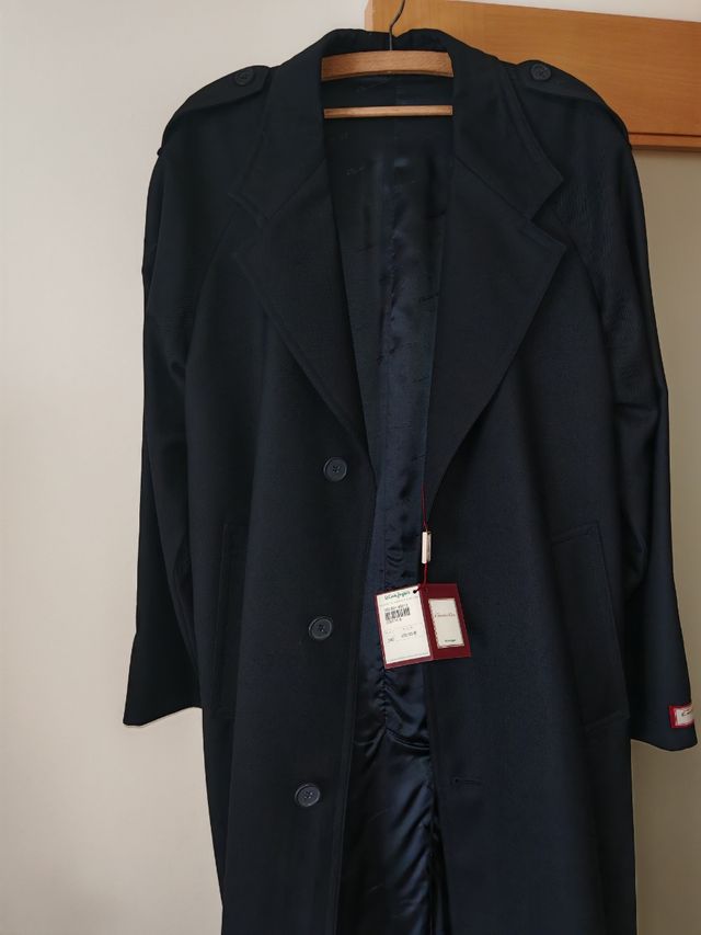 Gabardina Emidio Tucci Negra.