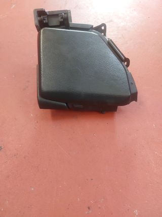 Guantera Suzuki Burgman 400i (2014)