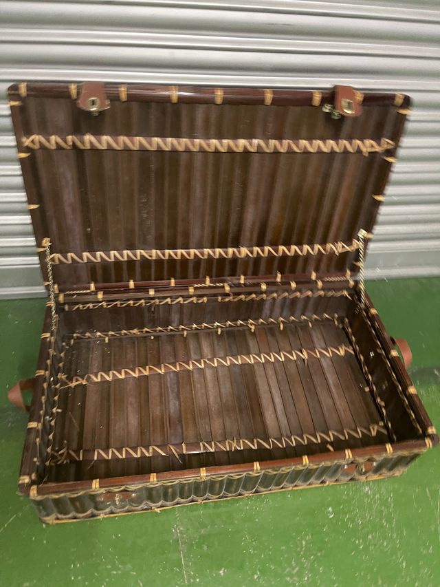 Maleta de bambú vintage