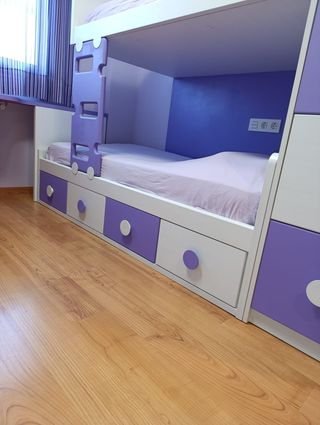 Muebles habitación juvenil - morado-blanco.Regalo*