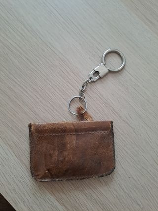 Llavero monedero piel marrón LM