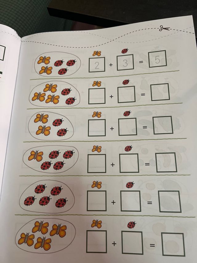 Cuatro y medio - Cuaderno de operaciones