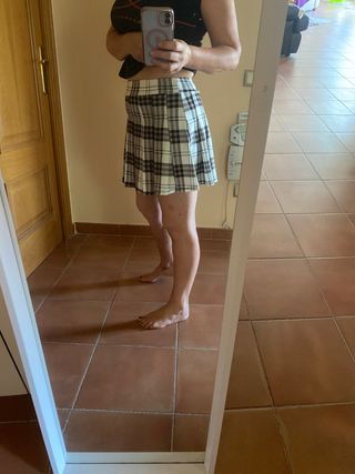 FALDA PLISADA Shana AZUL 
FALDA ITALIANA A CUADROS