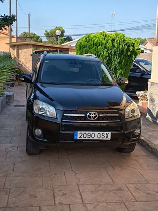 Toyota RAV4 2010