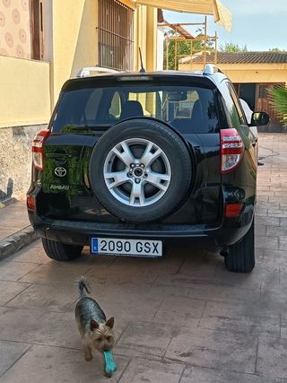 Toyota RAV4 2010