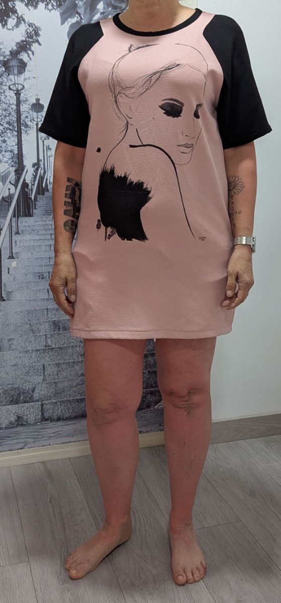 Vestido manga corta rosa y negro