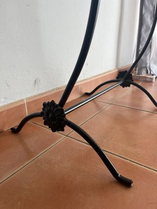 Toallero de metal negro - Baño