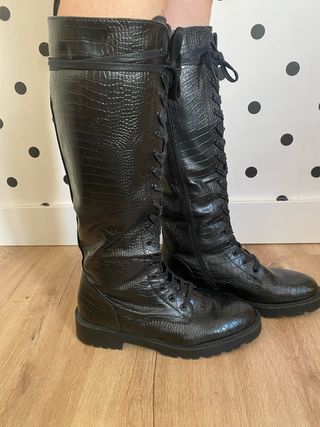 Botas militares negras altas
