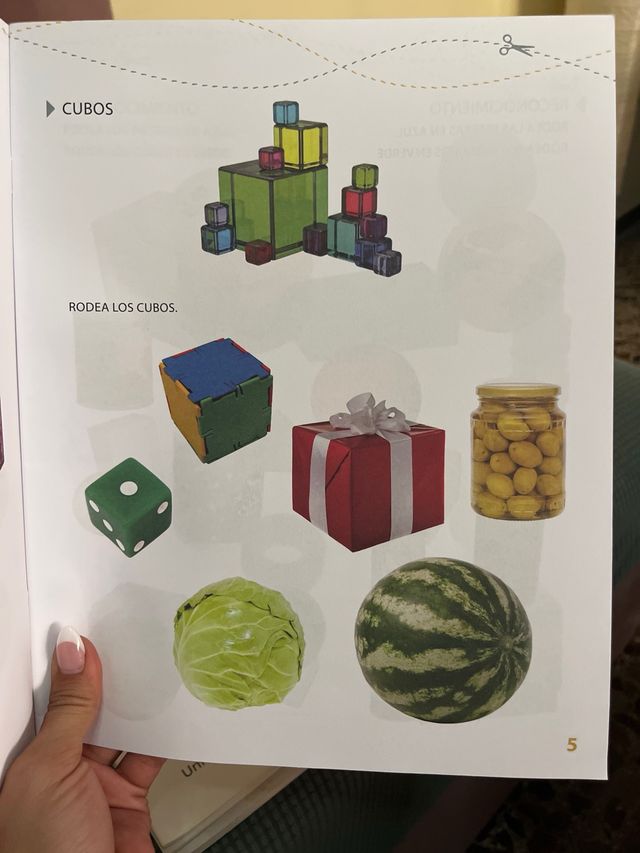 Cuatro y medio - Cuaderno de figuras