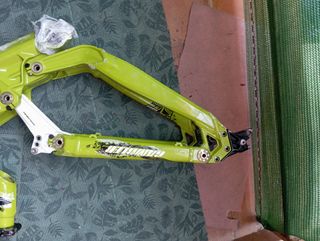 Cuadro bici descenso Scott MTB 