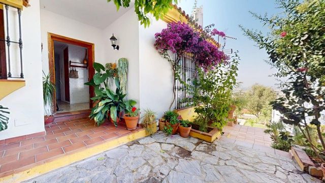 Agente Inmobiliario, ofrecemos esta Exclusiva Casa