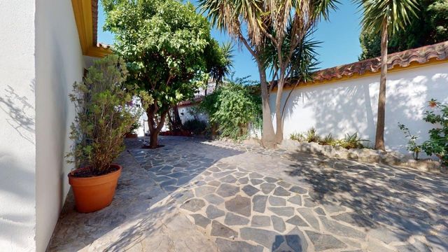 Agente Inmobiliario, ofrecemos esta Exclusiva Casa