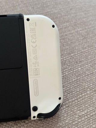 Nintendo Switch - Blanca y Negra. 
Sin uso