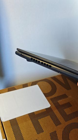 ASUS VivoBook 15 (i7-1255U) - Portátil