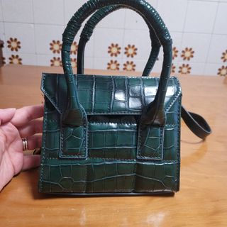 Bolso bandolera verde cocodrilo