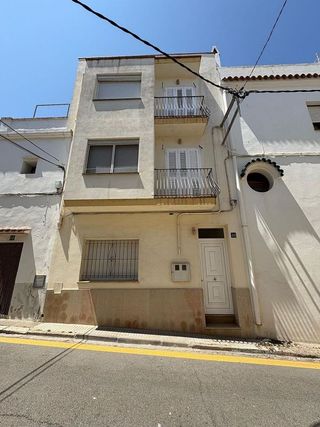 Edificio en venta en Escala, L´