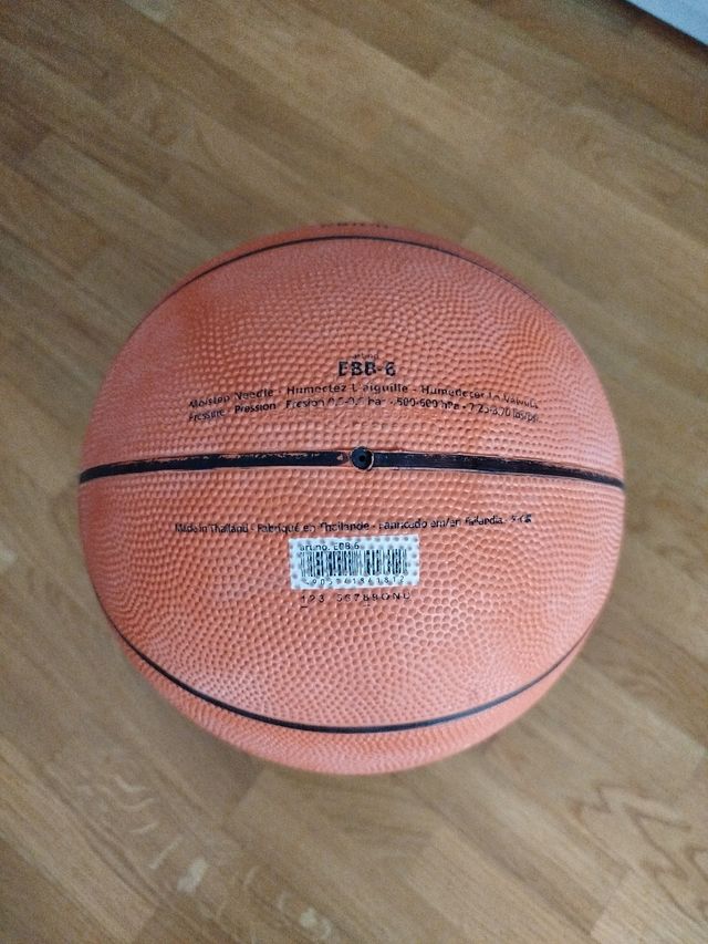 Balón Básquet. Talla 6. Marca molten