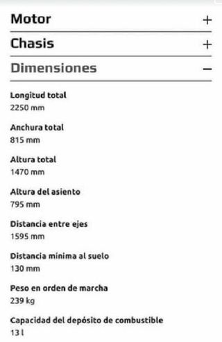 Yamaha Tricity 300 - Moto 3 ruedas con cascos