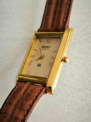 Reloj Seiko Tank dorado y Beige | Cuarzo