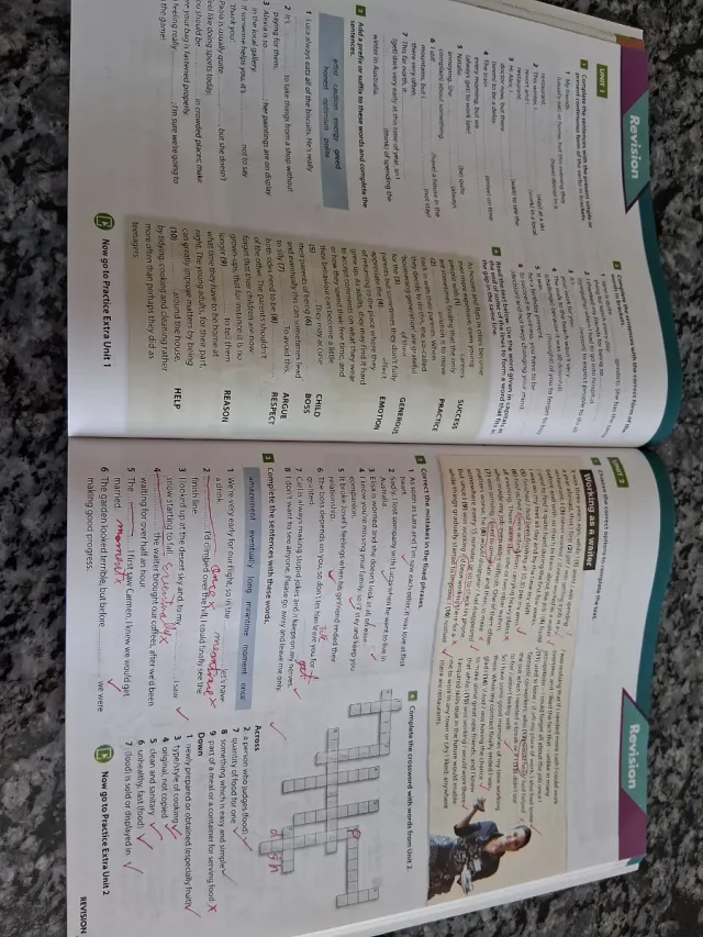 Compact First Students Book without Answers Eng...