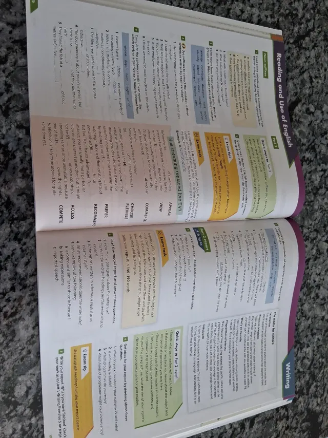 Compact First Students Book without Answers Eng...