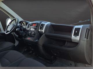 Peugeot Boxer 2023 Furgón L3H3 140CV 