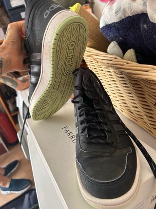 Zapatillas Adidas altas negras y verdes