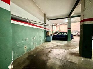 Garaje en venta en Centre - Eixample – Can Llobet – Can Serra en Barbera del Vallès