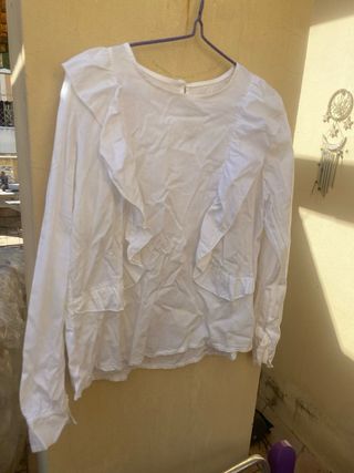 Blusa blanca ideal para arregada o informal