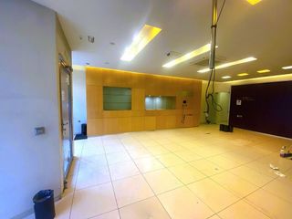 Local comercial en venta en La Alhóndiga en Getafe